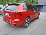 Volvo XC60 2023 Punainen