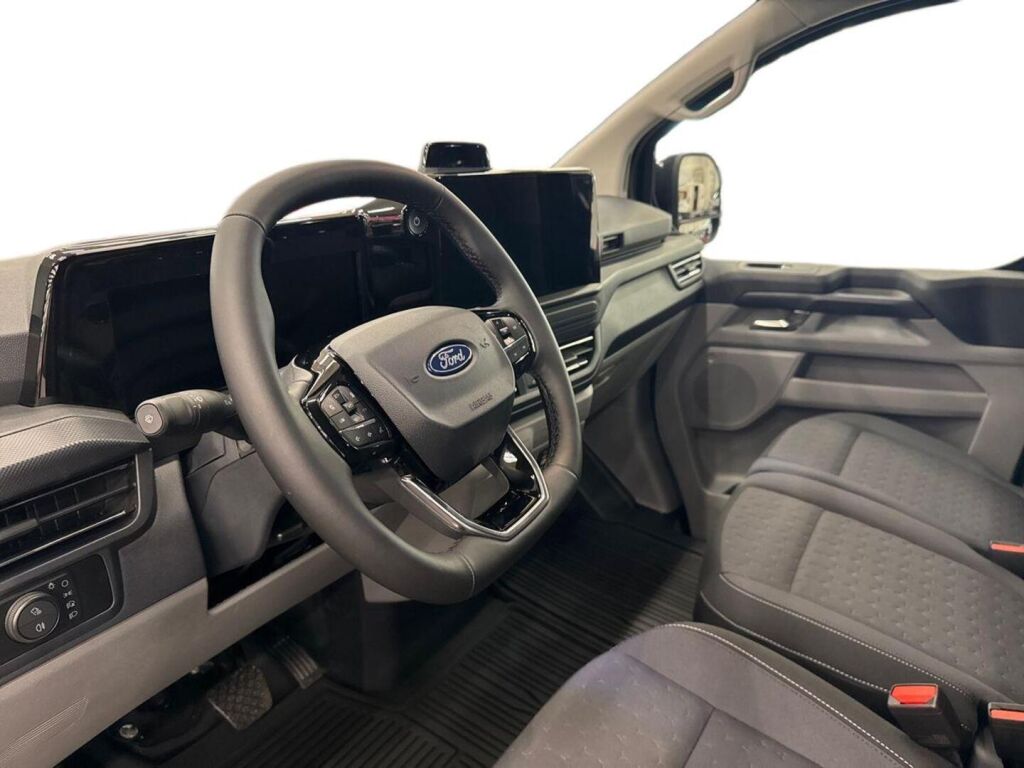 Ford Transit Custom 2026 Musta