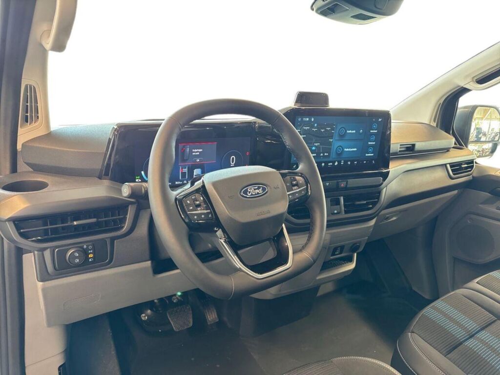 Ford Transit Custom 2026 Magnetic