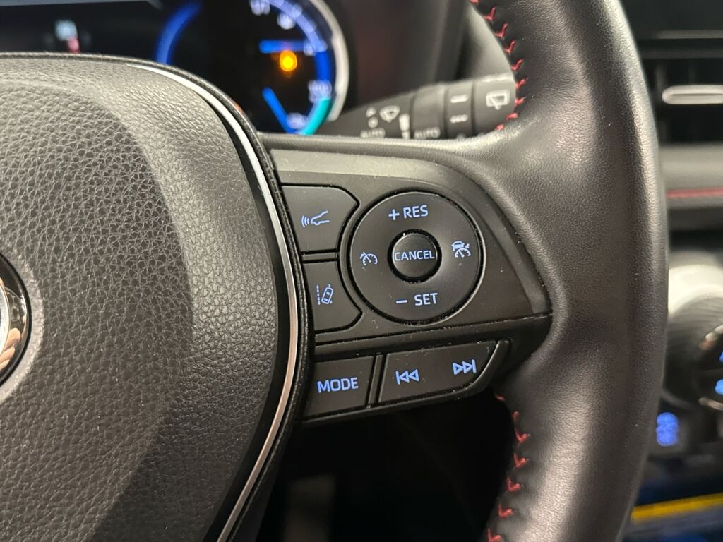 Toyota RAV4 Plug-in 2021 Musta