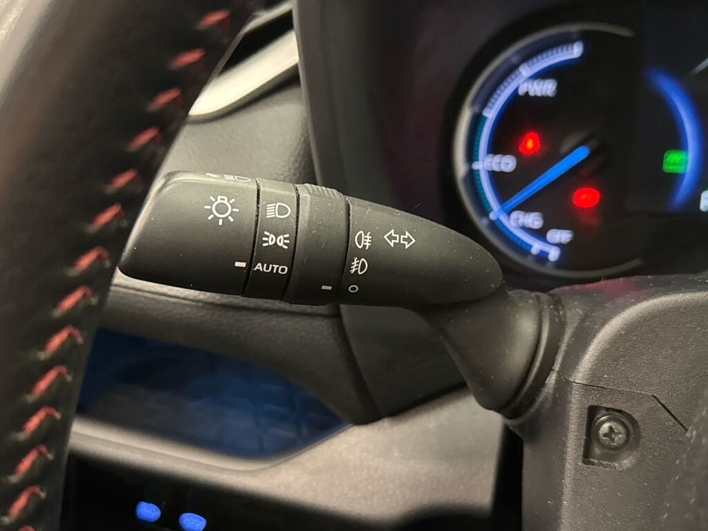 Toyota RAV4 Plug-in 2021 Musta