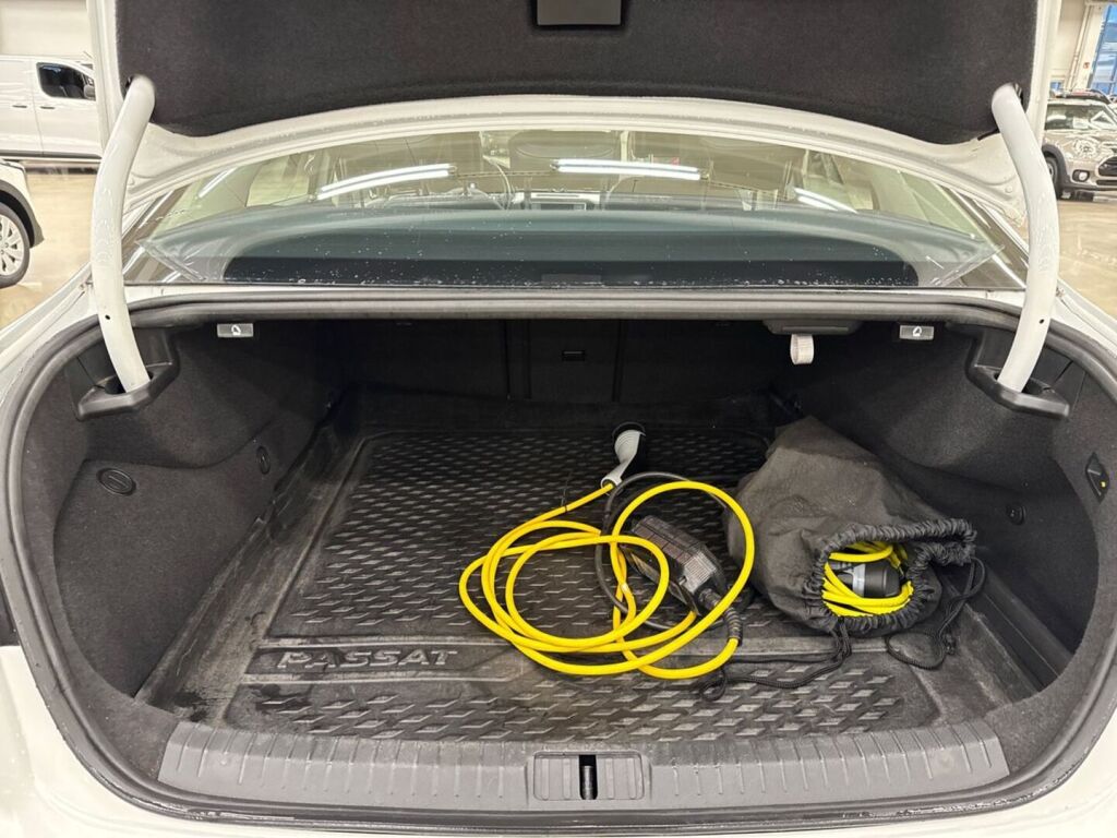 Volkswagen Passat 2017 Valkoinen