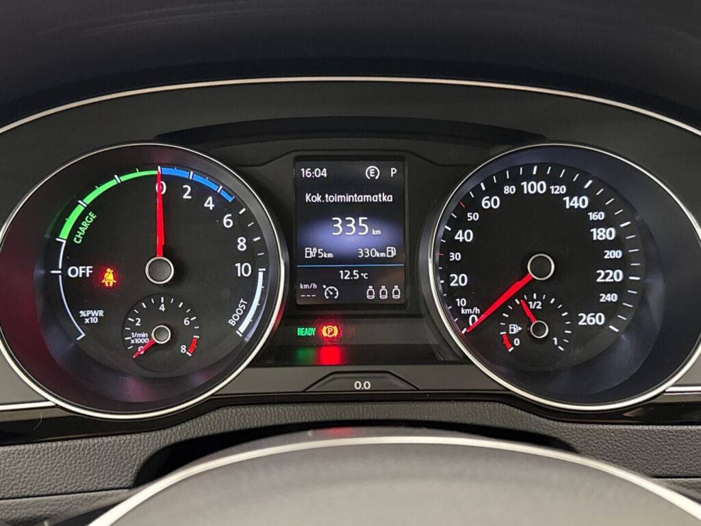 Volkswagen Passat 2017 Valkoinen