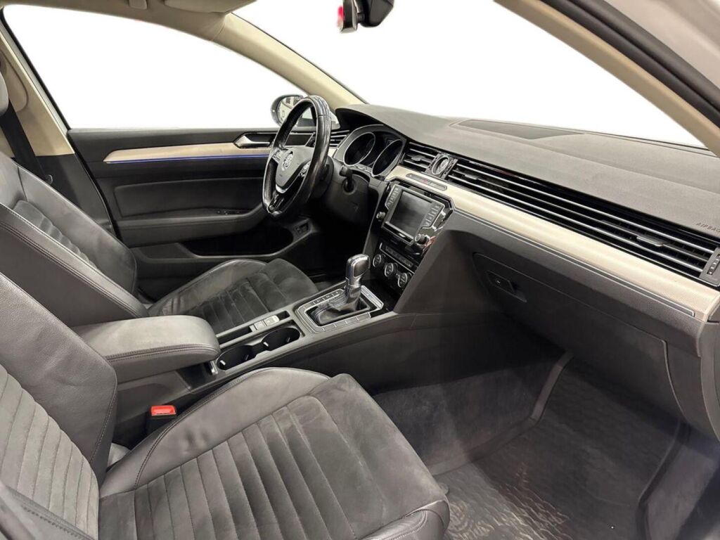 Volkswagen Passat 2017 Valkoinen