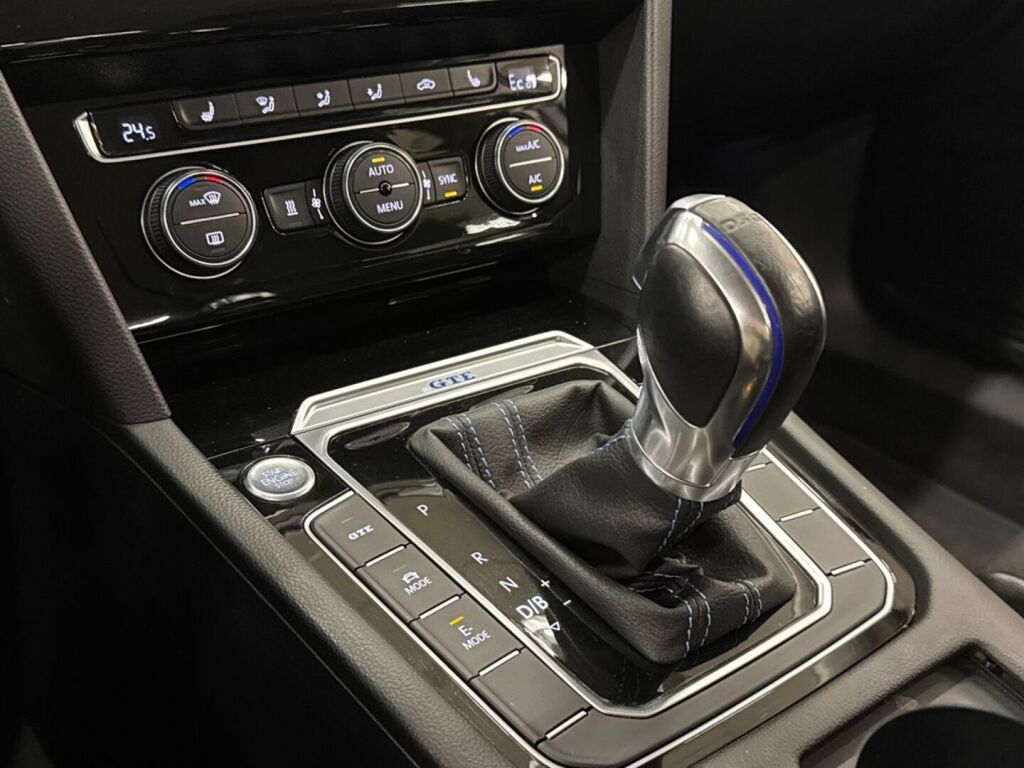 Volkswagen Passat 2017 Valkoinen