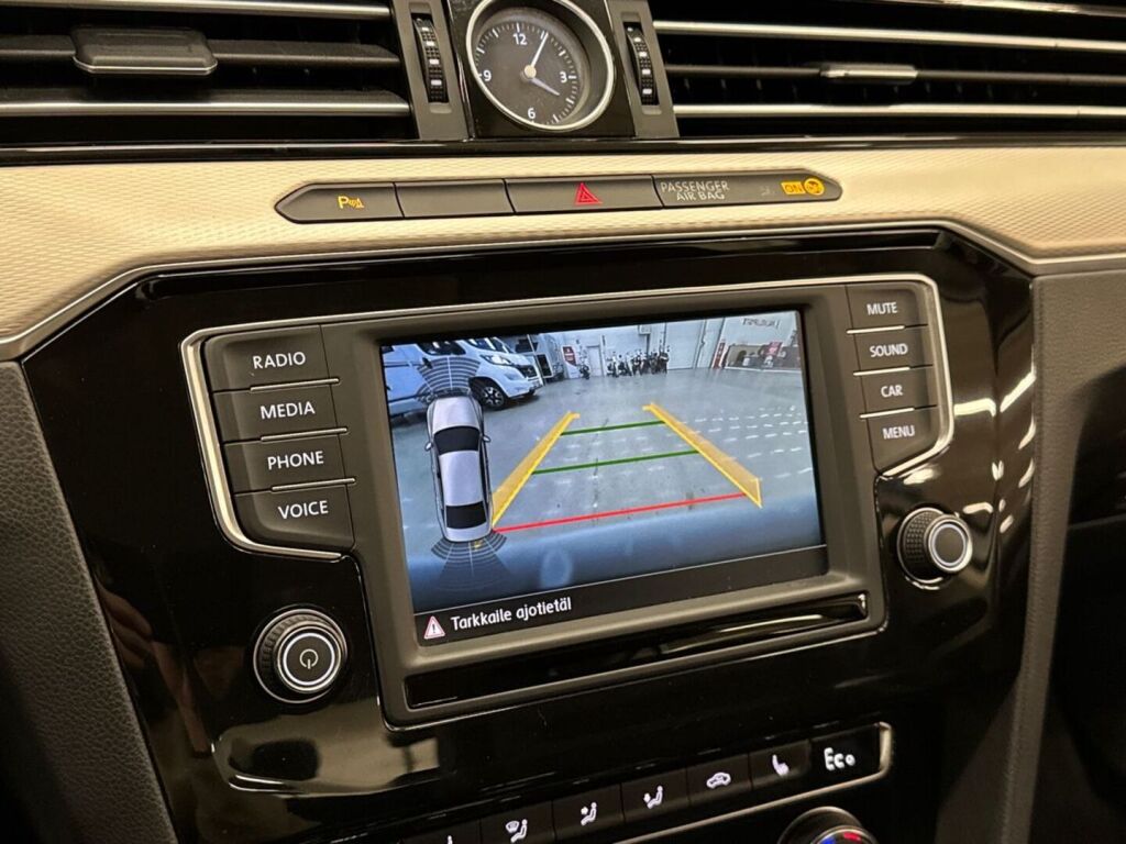 Volkswagen Passat 2017 Valkoinen