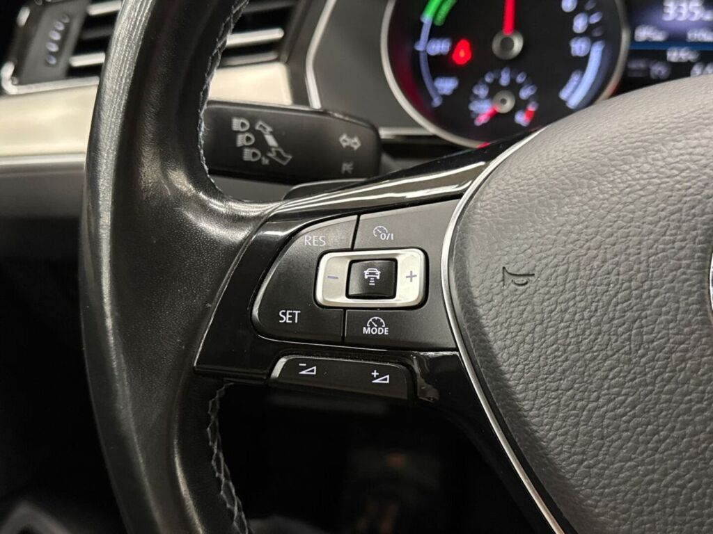 Volkswagen Passat 2017 Valkoinen