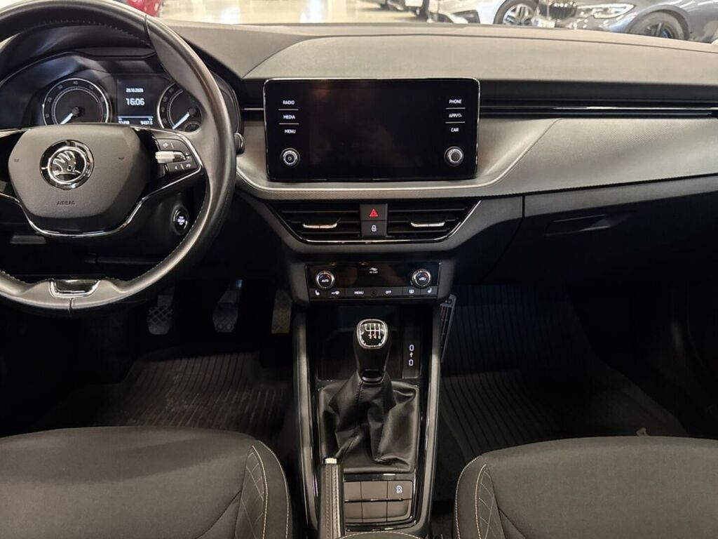 Skoda Scala 2021 Harmaa