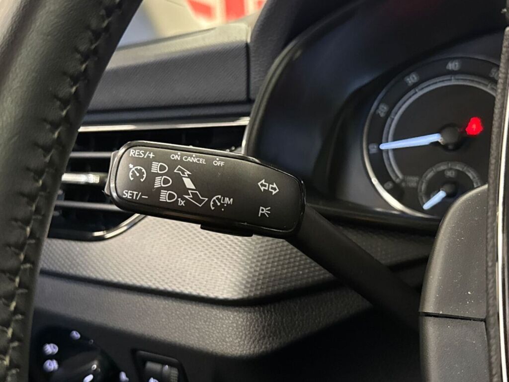 Skoda Scala 2021 Harmaa