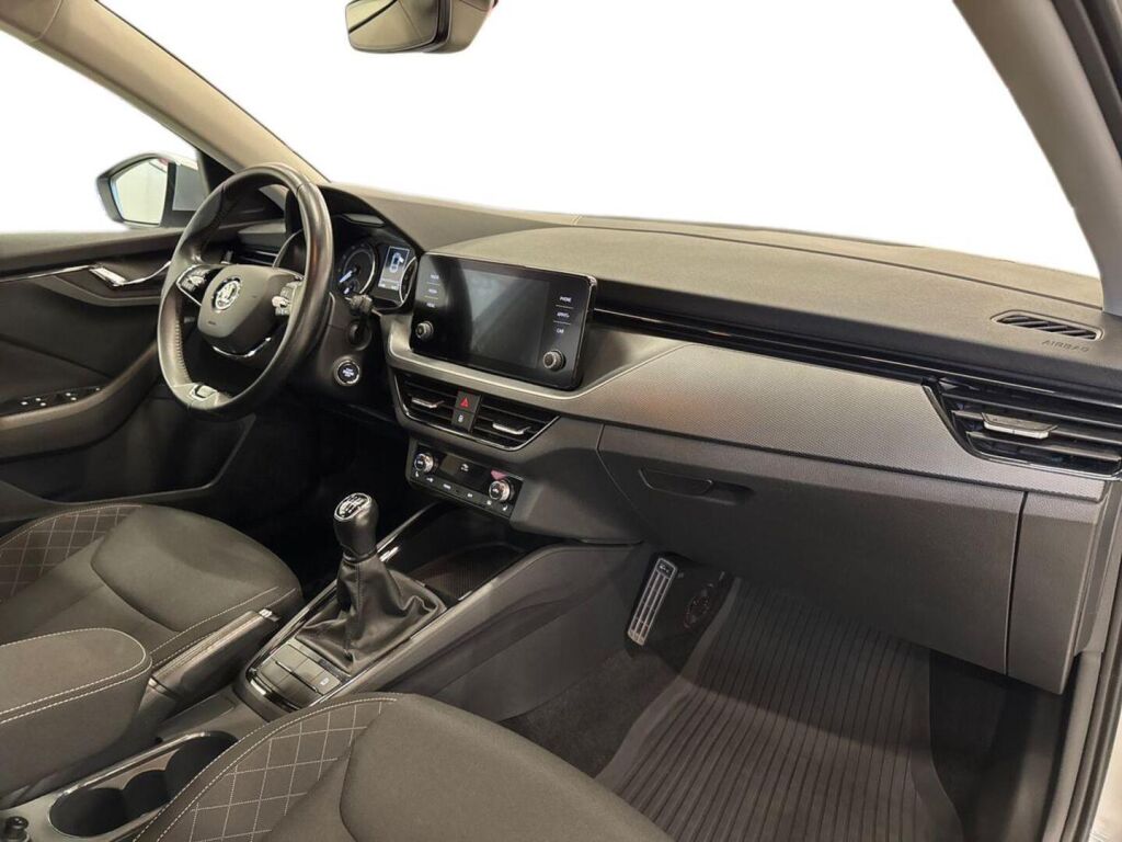 Skoda Scala 2021 Harmaa