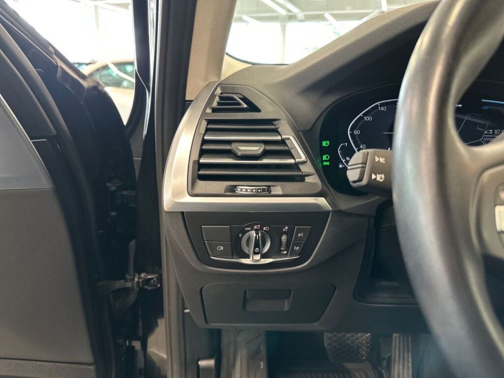 BMW X3 2022 Musta