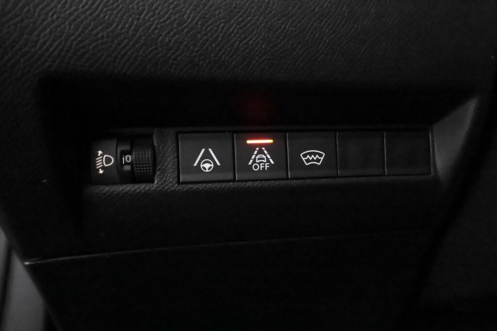 Peugeot 2008 2022 Harmaa