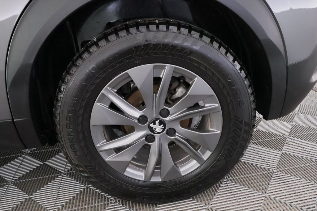 Peugeot 2008 2022 Harmaa