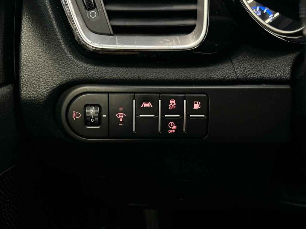 Kia Ceed 2022 Valkoinen