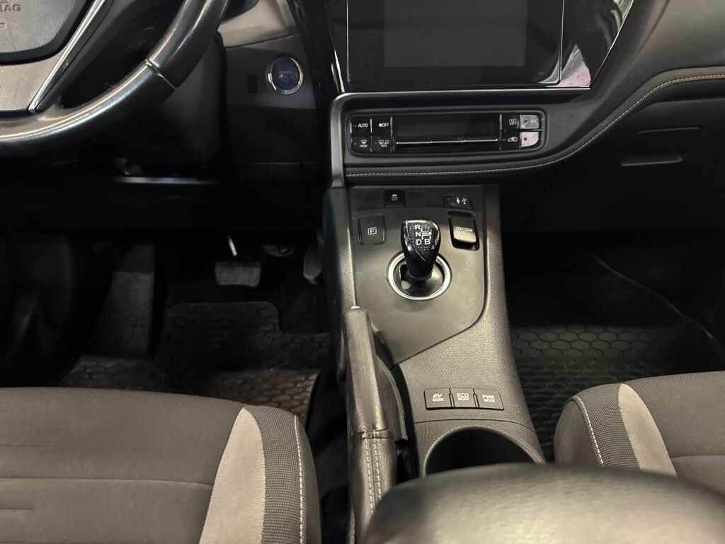 Toyota Auris 2017 Valkoinen