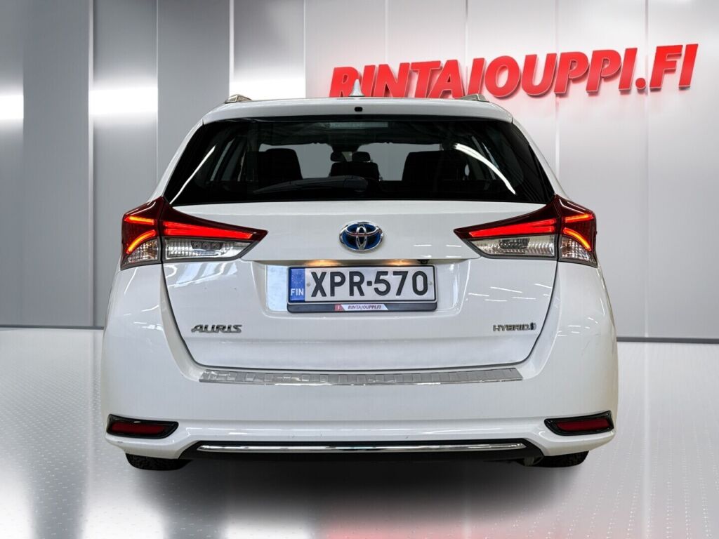 Toyota Auris 2017 Valkoinen