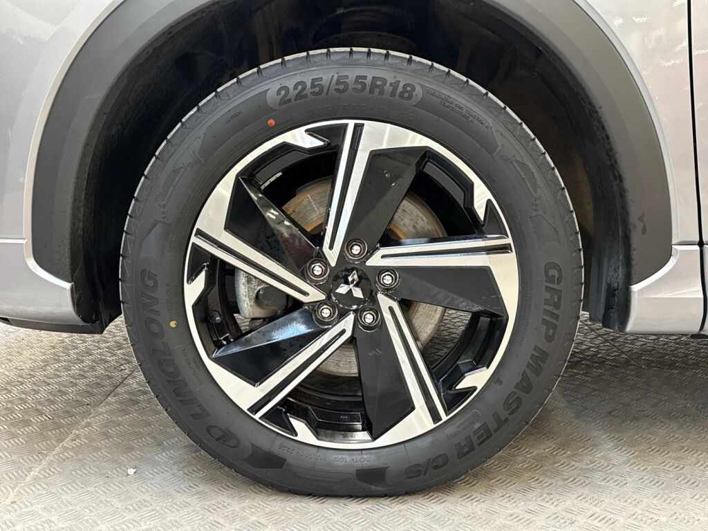 Mitsubishi Eclipse Cross 2021 Harmaa