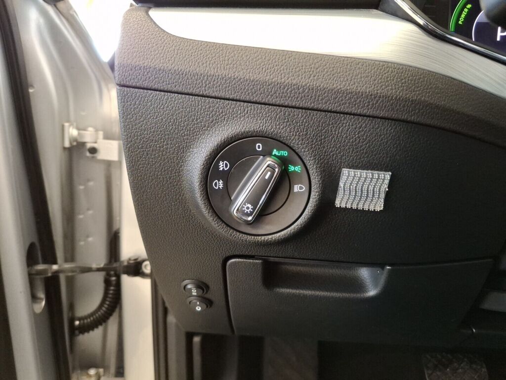 Skoda Superb 2021 Hopea