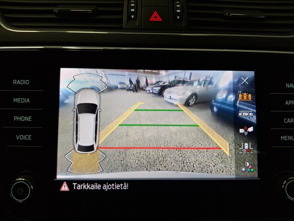 Skoda Superb 2021 Hopea