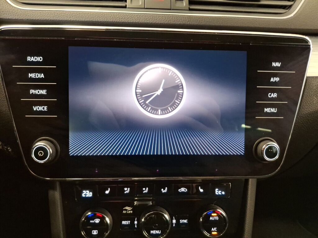 Skoda Superb 2021 Hopea