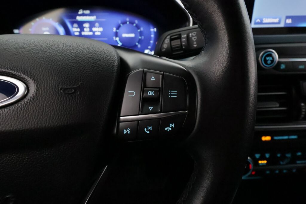 Ford Focus 2021 Musta