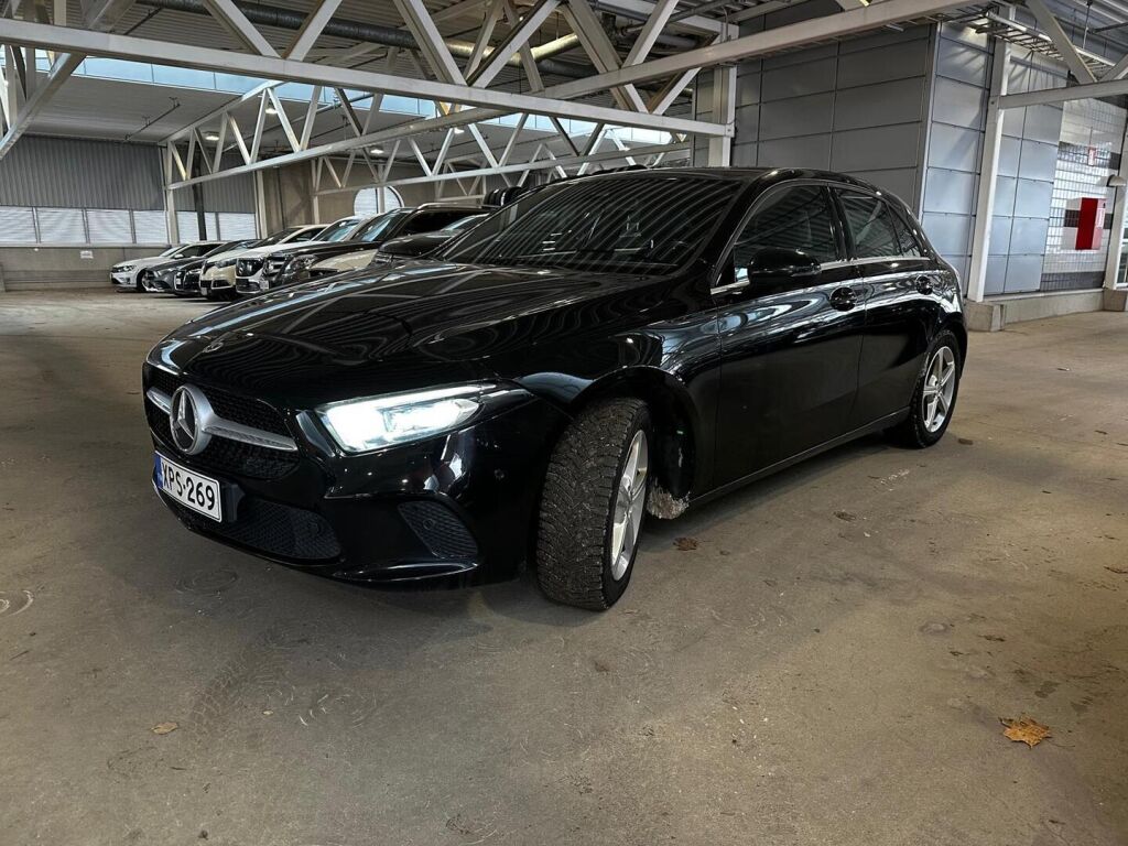 Mercedes-Benz A 2021 Musta