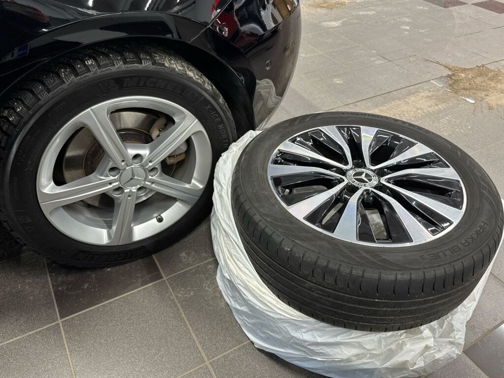 Mercedes-Benz A 2021 Musta