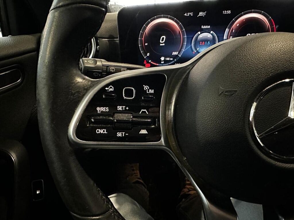 Mercedes-Benz A 2021 Musta