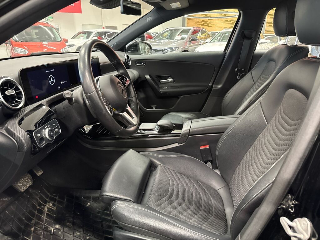 Mercedes-Benz A 2021 Musta