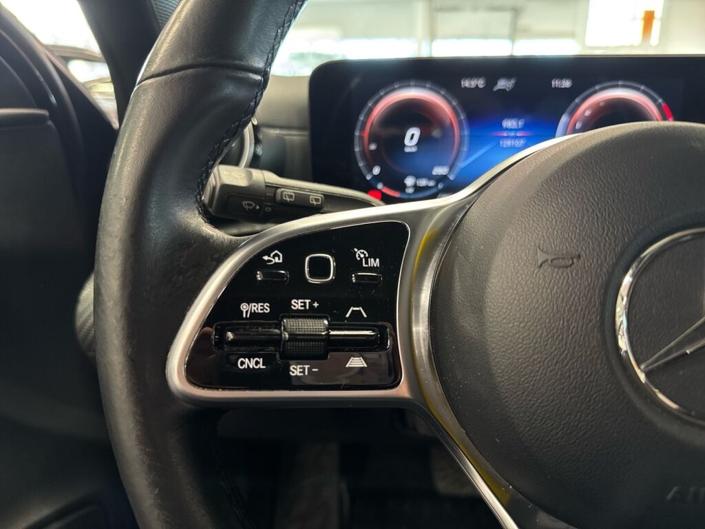 Mercedes-Benz A 2021 Musta