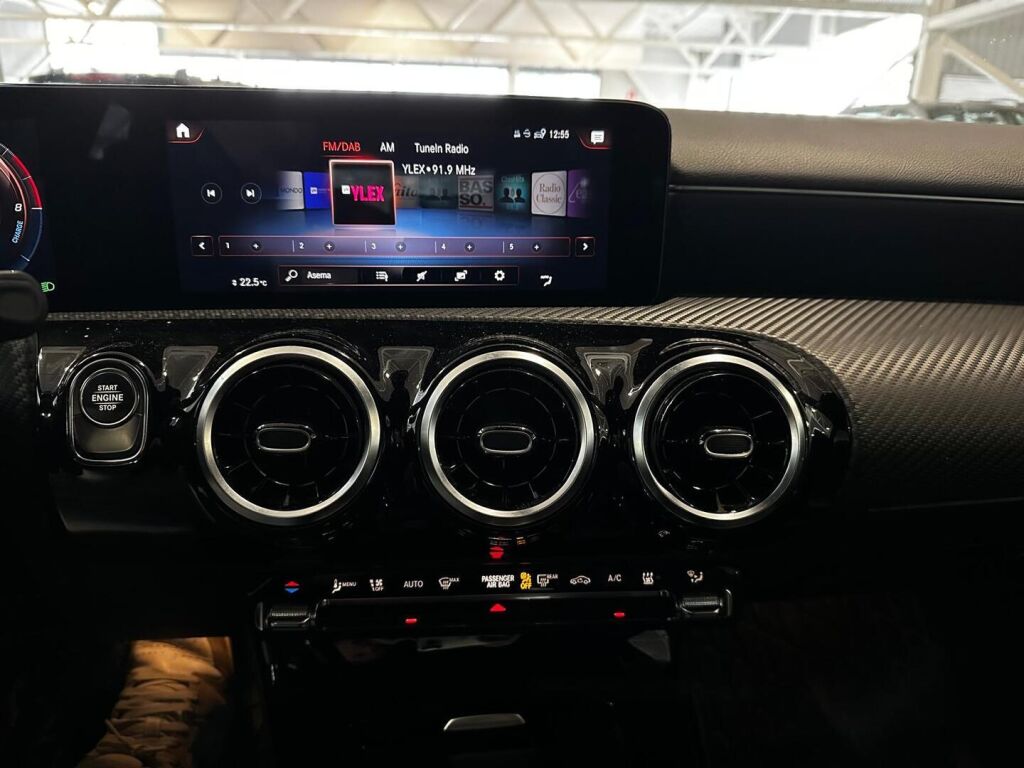 Mercedes-Benz A 2021 Musta