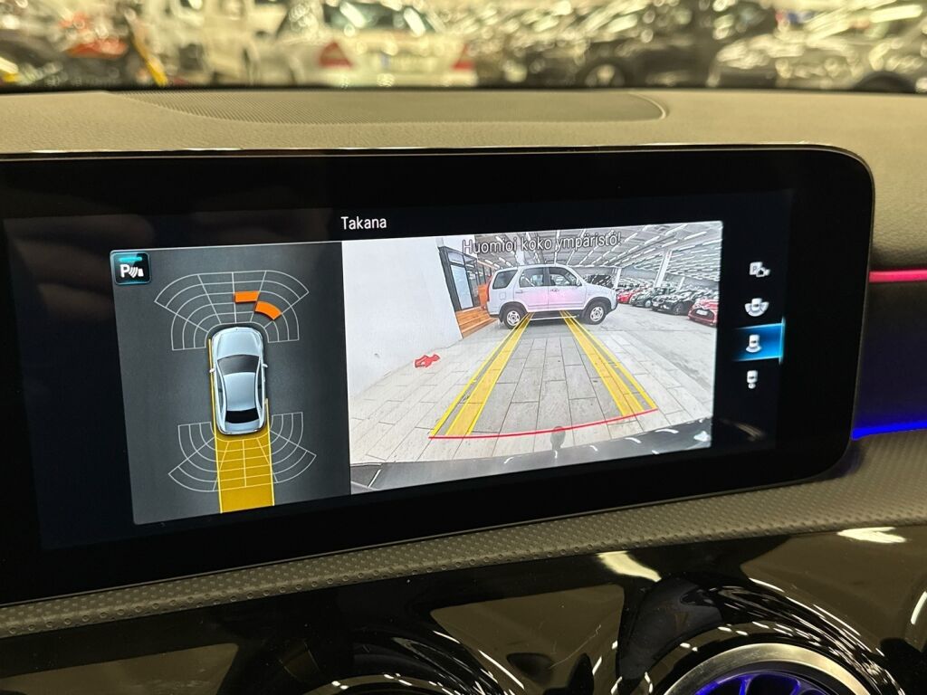 Mercedes-Benz A 2022 Musta