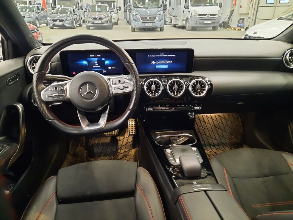 Mercedes-Benz A 2022 Musta