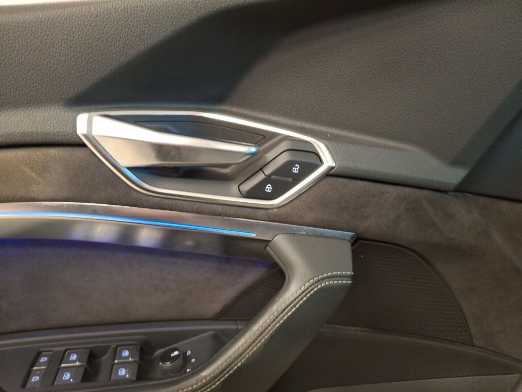 Audi e-tron 2020 Valkoinen