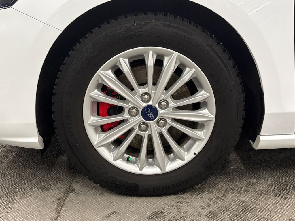 Ford Focus 2021 Valkoinen