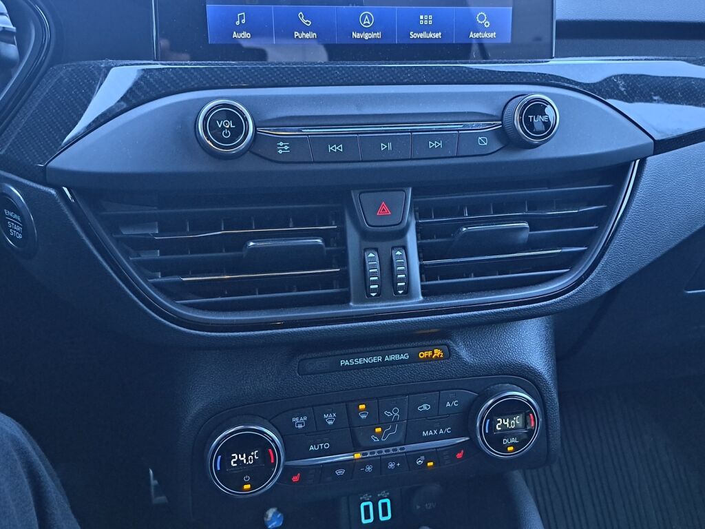 Ford Focus 2021 Valkoinen