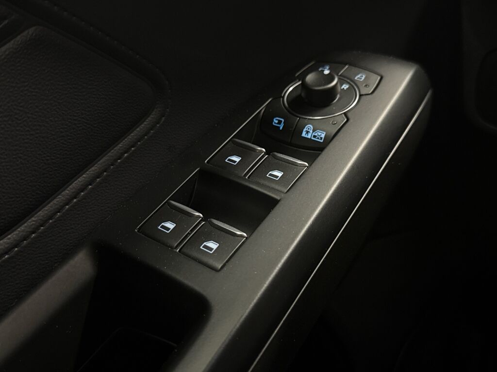 Ford Focus 2021 Valkoinen