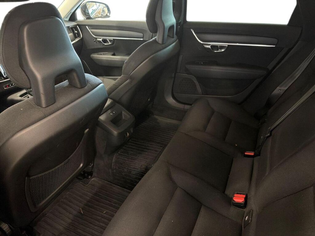 Volvo V90 2018 Musta