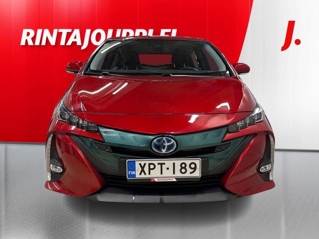 Toyota Prius 2019 Punainen