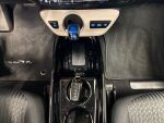 Toyota Prius 2019 Punainen