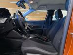 Peugeot 2008 2021 Oranssi