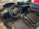 Peugeot 2008 2021 Oranssi