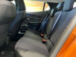 Peugeot 2008 2021 Oranssi