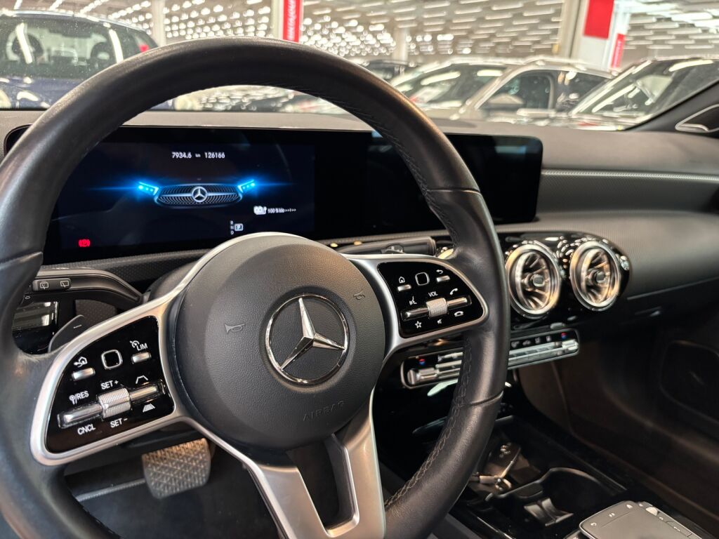 Mercedes-Benz A 2021 Sininen