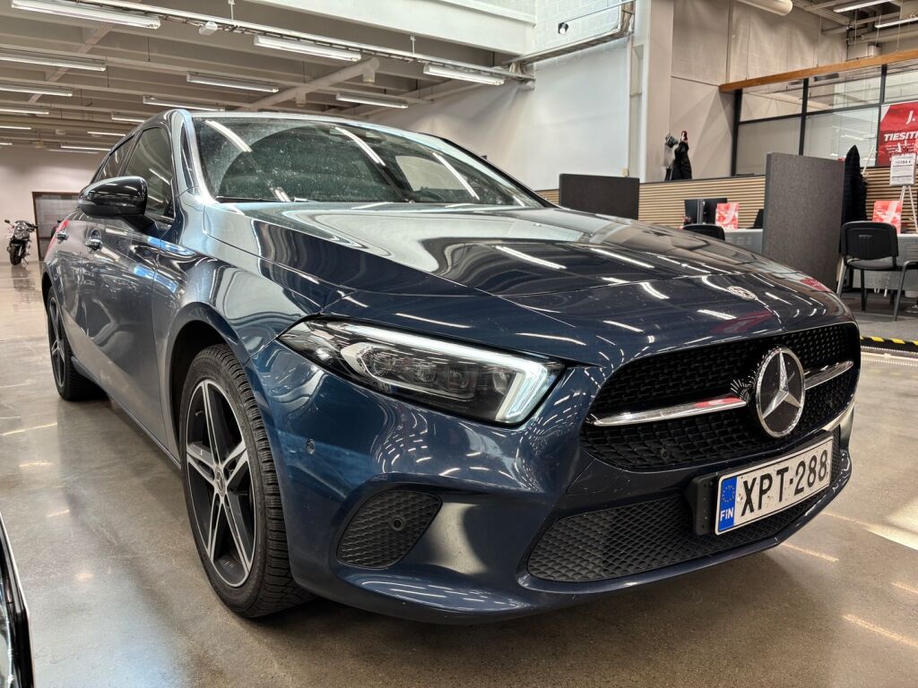 Mercedes-Benz A 2021 Sininen