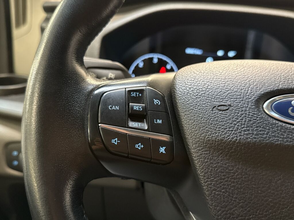 Ford Transit 2021 Valkoinen