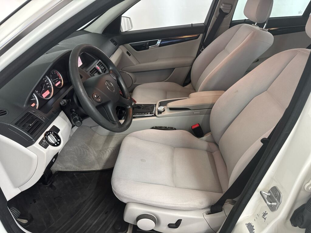 Mercedes-Benz C 2008 Valkoinen