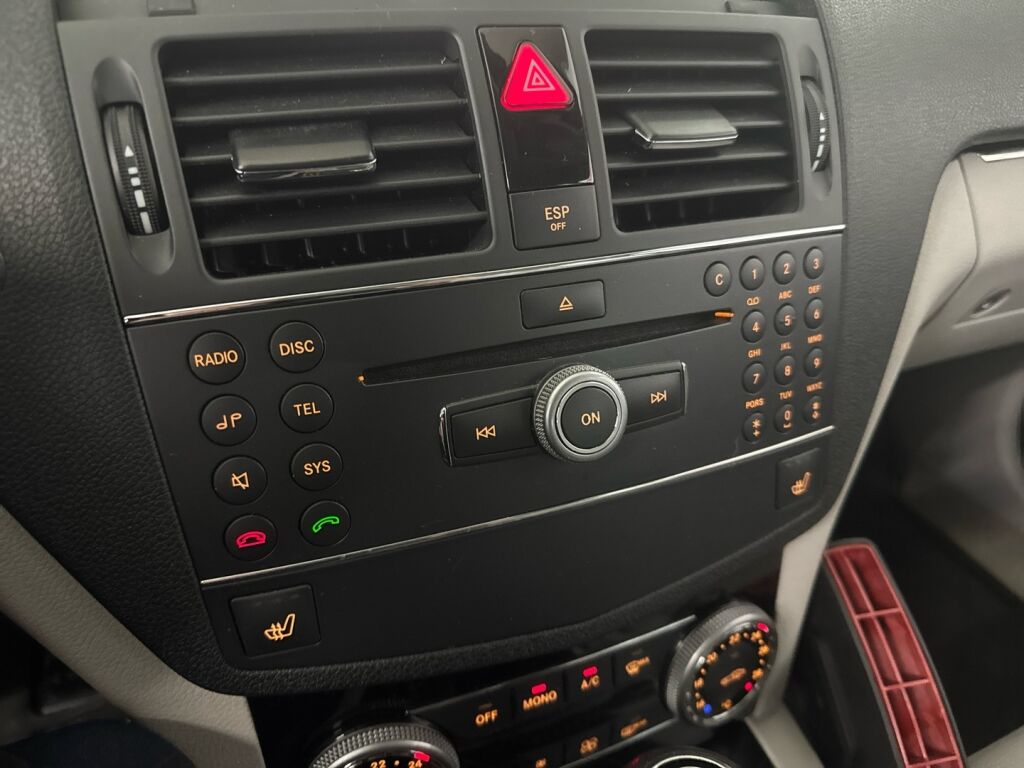 Mercedes-Benz C 2008 Valkoinen