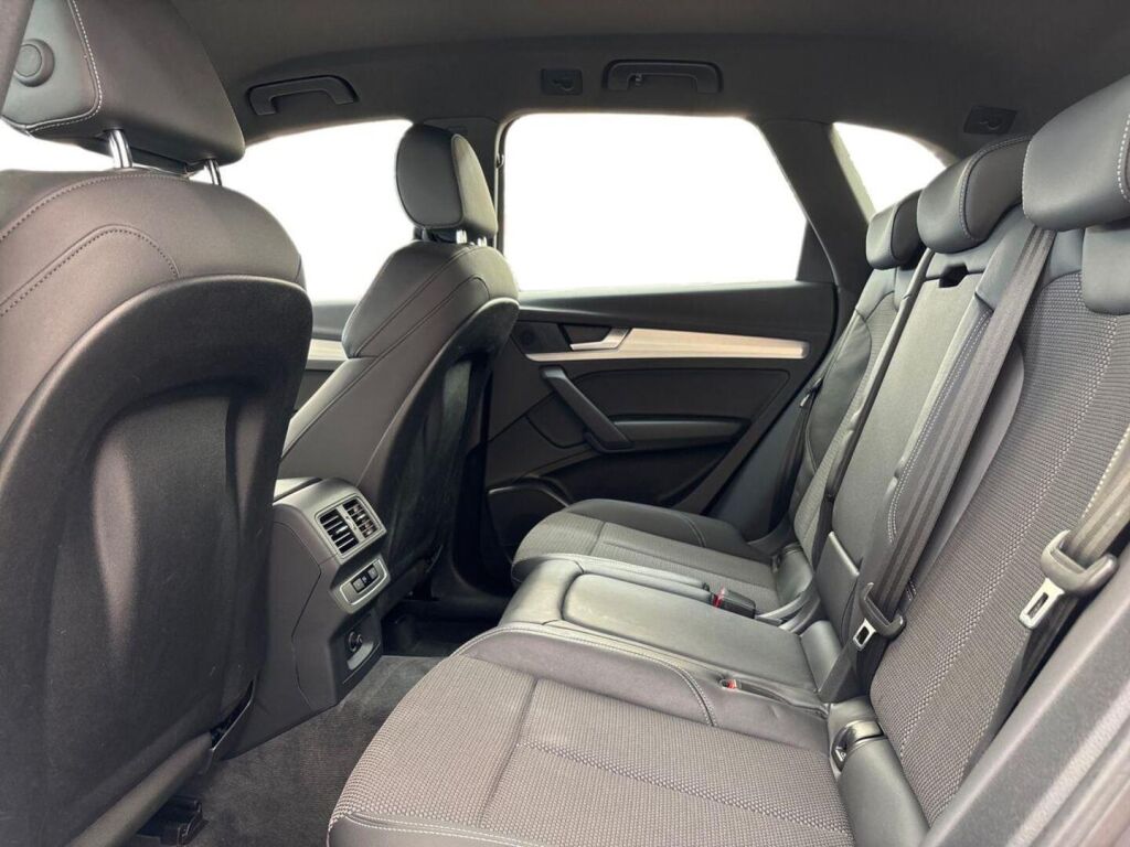 Audi Q5 2021 Harmaa