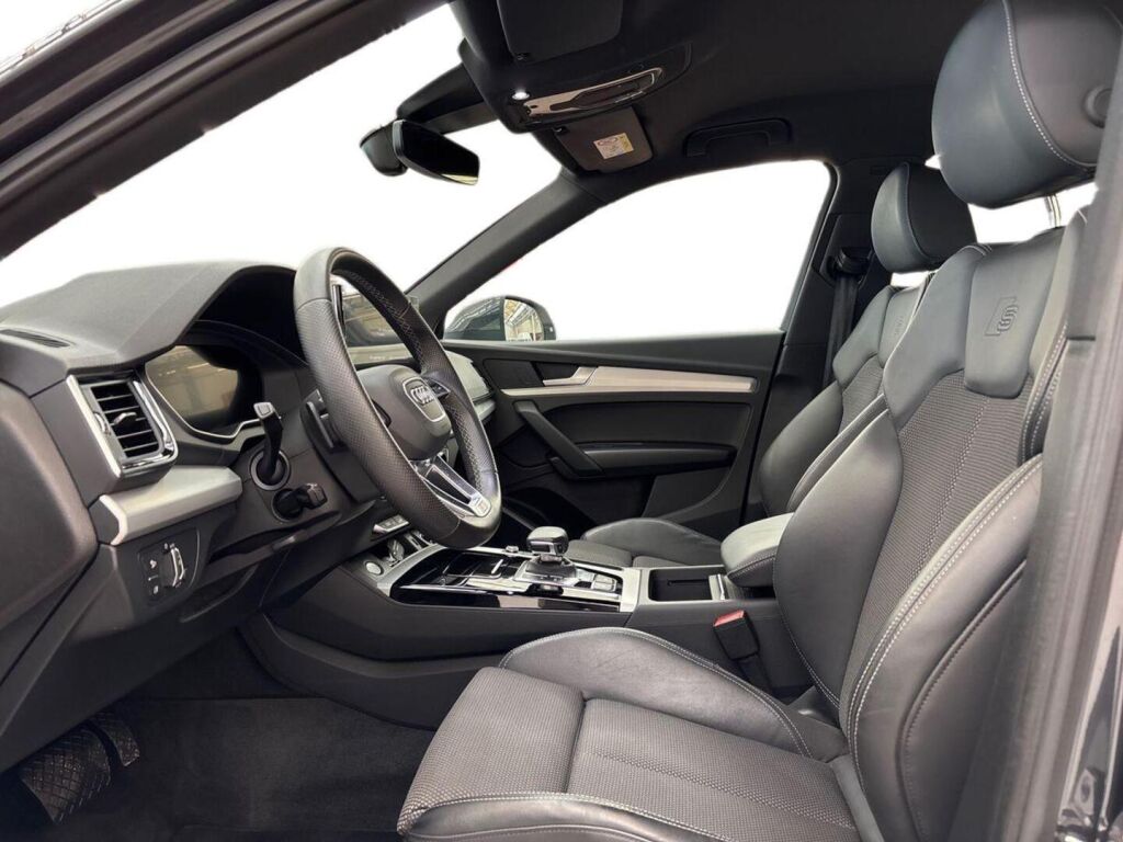 Audi Q5 2021 Harmaa